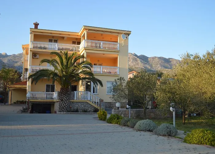 Zdenka Apartmán Starigrad Paklenica