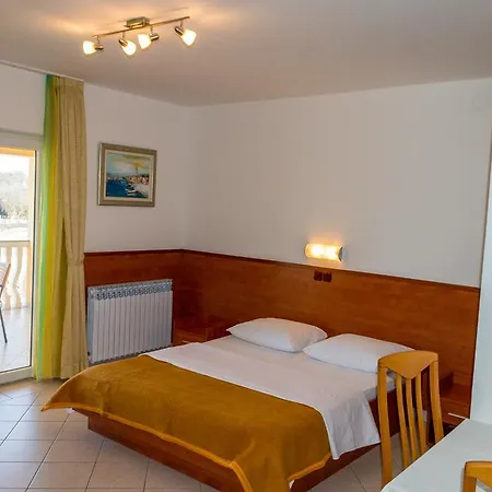 Zdenka Apartament *