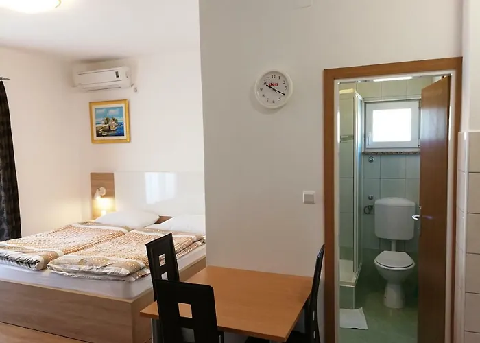 Zdenka Стариград-Пакленица